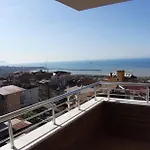 Ξενοδοχείο με διαμερίσματα Leena *