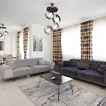 Leena Aparthotel