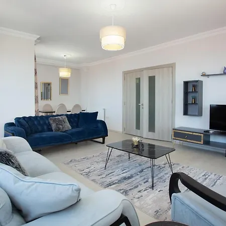 Leena ترابزون